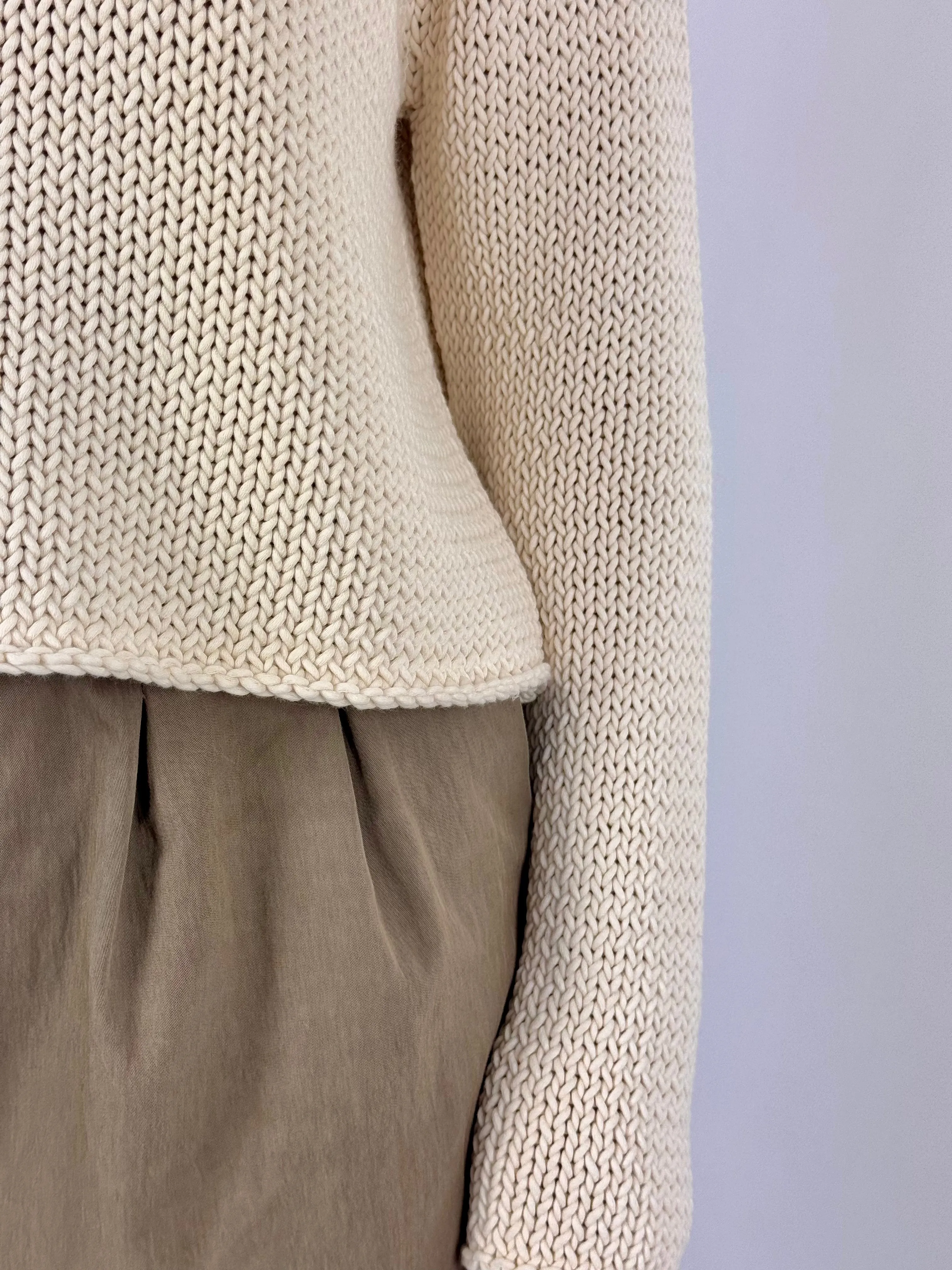 Apuntob 1953 Jumper Milk
