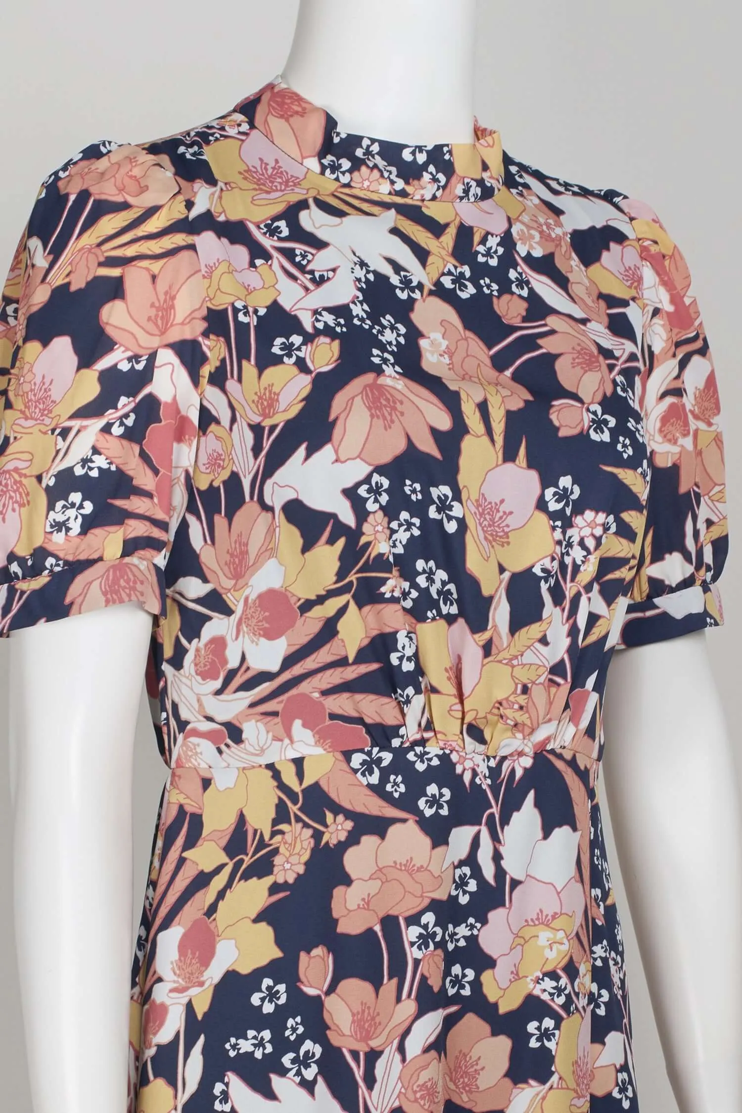 Julia Jordan High Neck Zipper Back Slit Side Floral Print Polyester Midi Dress