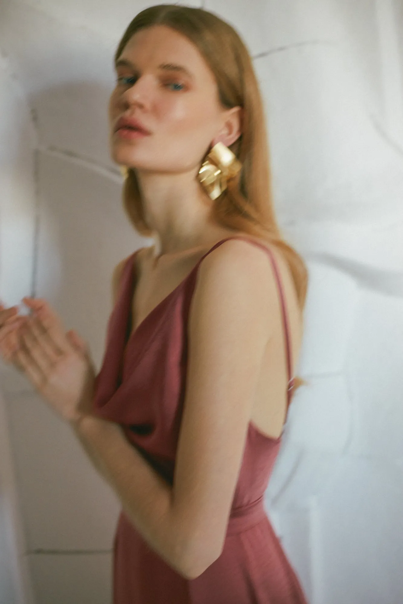 KAMEA brick red backless cocktail dress
