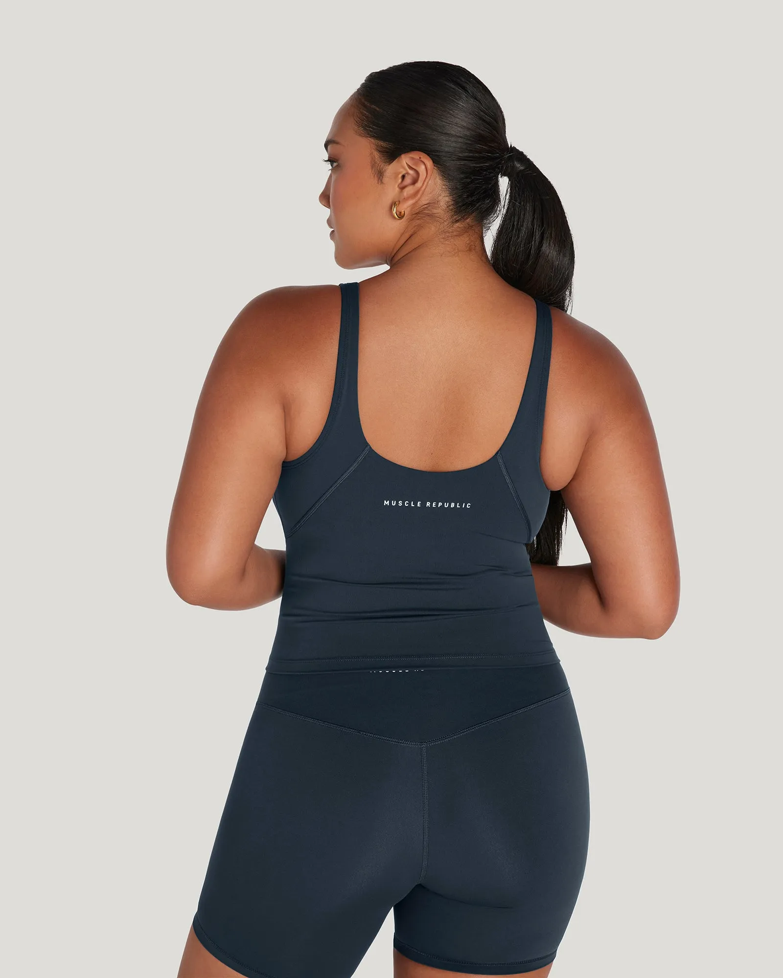 LUXE BROOKE LONGLINE TOP - ALLOY
