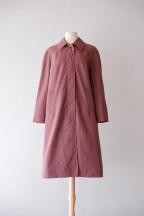 Minimalist 1960's Macintosh Mauve Rain Coat / Sz M