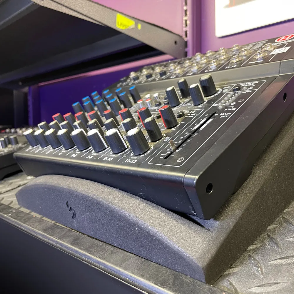 PAD STAND 11in x 12in Large Top Plate for Midi Controllers Drum Machines Mixers for Akai MPC Ableton Push 20° Angle
