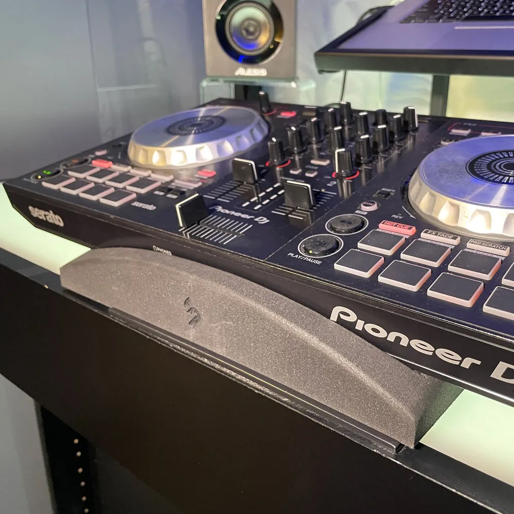 PAD STAND 11in x 12in Large Top Plate for Midi Controllers Drum Machines Mixers for Akai MPC Ableton Push 20° Angle
