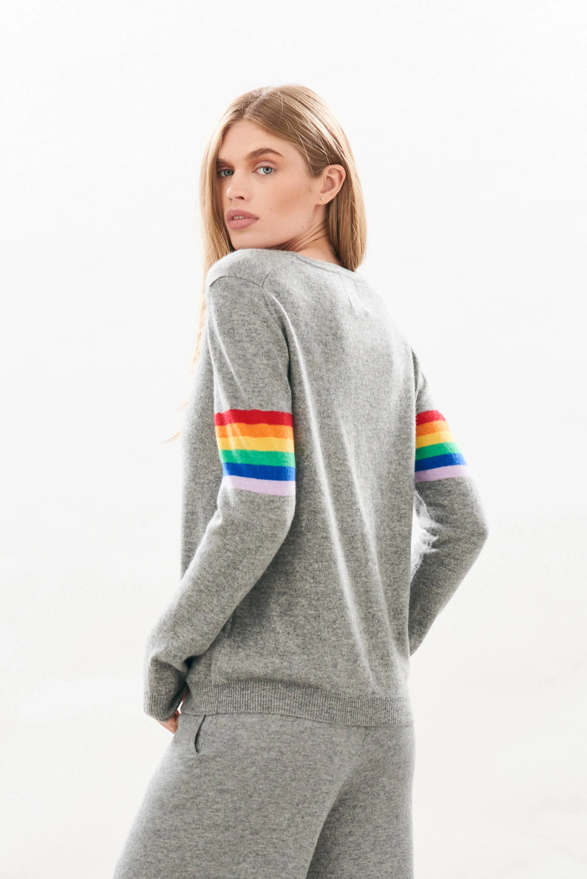 Rainbow Arms Cashmere Crew in Mid Grey